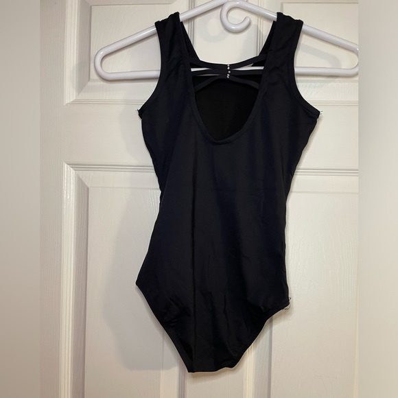 Girls Dance Leotard - Picture 3 of 6